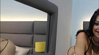 Kendraparker shows off her sexy big tits and ass on webcam