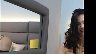 Kendraparker shows off her sexy big tits and ass on webcam