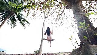 Omg, I’m lovin’ watchin’ Cassie, hot pawg with big ass, strip naked on paradise beach