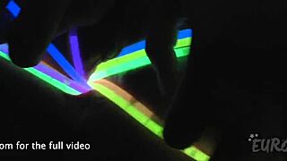 i'm gaping my pretty pussy with glowsticks, it hurts so good
