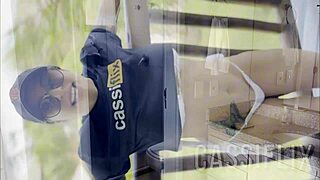 depilei a bucetinha para deixar ele louco olhando meu grelo enquanto chupava aquele pau gostoso