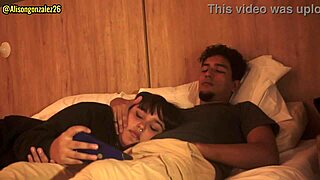 no puedo superar las ganas de follarme a mi hermanastra