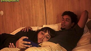 no puedo superar las ganas de follarme a mi hermanastra