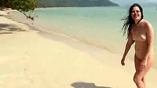 Omg, I’m lovin’ watchin’ Cassie, hot pawg with big ass, strip naked on paradise beach