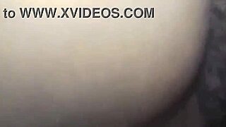 Ebony Prostitute GOZANDO NO CUZINHO With BIG TITS!