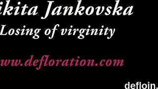 Fervent Teen Spreads Soft Slit for First Time