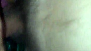 Travis and Keshia perform a double act with intense movements