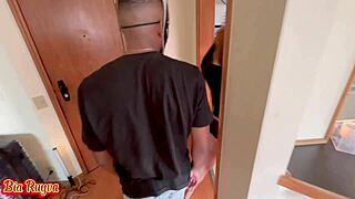 Called For AC Repair, He Eats My Pussy