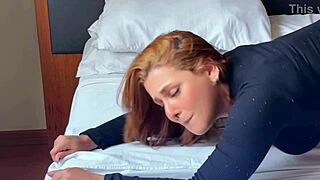 Called For AC Repair, He Eats My Pussy