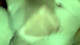 Magrinho gozando in a wild solo session with intense action