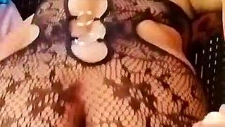 esto me hace venir muy rico con anal y masturbacion