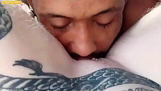 trio na beira do rio fudendo gostoso e no final gozei na bucetas das duas 😍