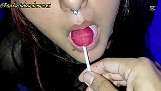 Un Juego De Sabores Con Alisongonzalez Hace Que Se Trague Mi Pene En Vez Del Chupetin Dulce Ella Lo Disfruta Mucho