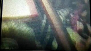 BBW-kone blæser stor pik for sæd!