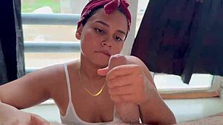 latina couple's big exhibition at the street door with deepthroat and cumshot