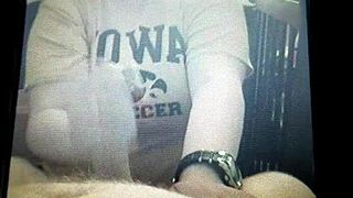 BBW WIFE BLOWS BIG COCK FOR CUM!