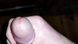 Masturbation and cum at 20 with young amateur