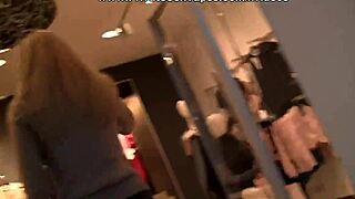 Ægte liderlig par sex på offentlig toilet