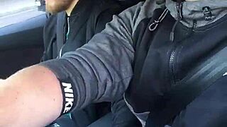 bulge touch in traffic with quickie groping
