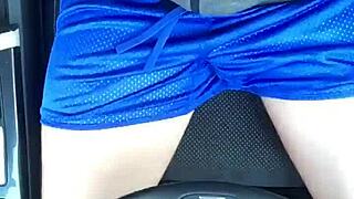 bulge touch in traffic with quickie groping