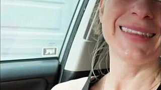 Fit milf takes hard fucking in car after sweaty gym session