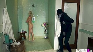 Khloe Kapri Teen 18+ Wet Pussy Fucks Monstrous Cock