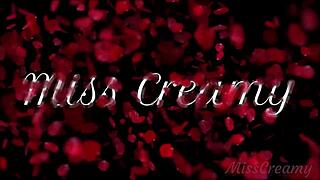 Französisches Paar - Stiefmutter wichst öffentlich am Nacktstrand in Griechenland