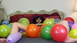 I love popping balloons during my pussy masturbation with toys and vibrator.