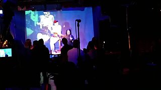 Hey, wanna watch my public breast milk pumping show outdoors today?