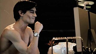 Watch These Hot Lesbians on Webcam Now!