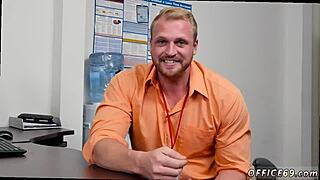 bodybuilder bareback gay sex on first day at work