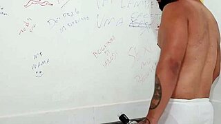 gay encounter in the bathroom with big cocks