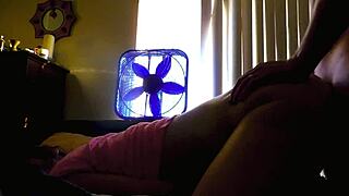 cumming on brunette teen 😍