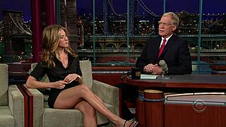 Jennifer Aniston Flaunts Her Stunning Hot Legs