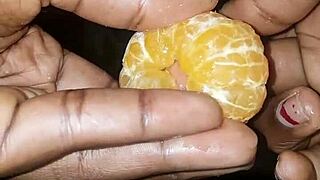 La Clémentine, I love masturbating my fat pussy so much!