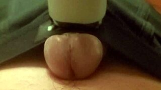 In the massage room, a gay man receives an intense handjob that makes his cum run like rain.