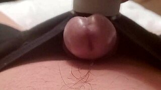 In the massage room, a gay man receives an intense handjob that makes his cum run like rain.