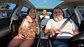 evy kethlyn na carona lotada aprontando nas ruas