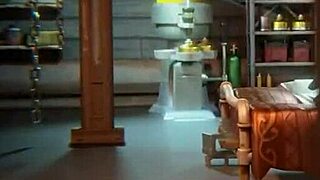 Junker queen catches the guy stealing and roughly has her way with his big ass