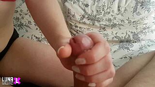 Hot Intensive Handjob With Big Cumshot While Tittyfucking Bu Luna