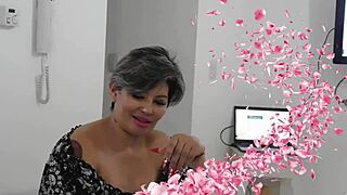 i love when he leaves my ass wide open and full of cum so when my husband comes he gets an ass full of cum and well stretched