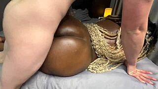 i can’t believe it, this big ass ebony sits on my face and makes me bust twice!