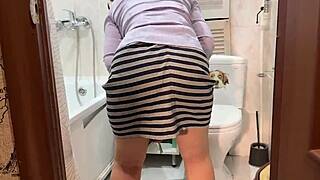 Mature stepmom wanted dick tight ass