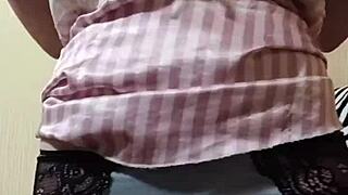 Elza Kom sniffs pussy in panties fetish