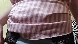 Elza Kom sniffs pussy in panties fetish