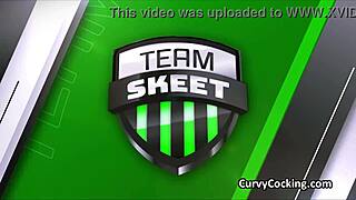 Прескачем игру да јебем бисте бебе сочне пићке