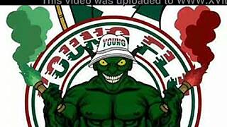 Neymar Enjoying A Gay Moment.