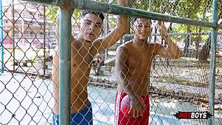 DEI PARA OS NOVINHOS CARIOCAS COM MONSTER COCK