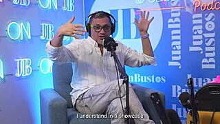 Hey Mollysmith, can you squirt more on that Sybian for Juan Bustos?