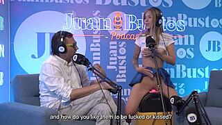 Hey Mollysmith, can you squirt more on that Sybian for Juan Bustos?